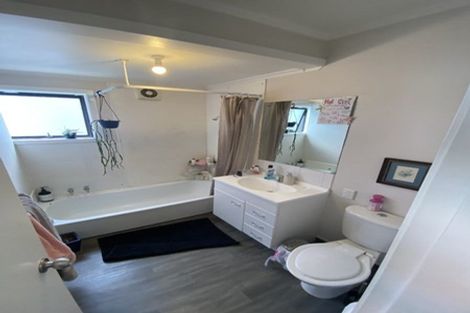 Photo of property in 43 Hall Street, Newtown, Wellington, 6021