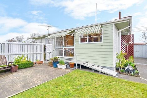 Photo of property in 1 Larkhill Place, Russley, Christchurch, 8042
