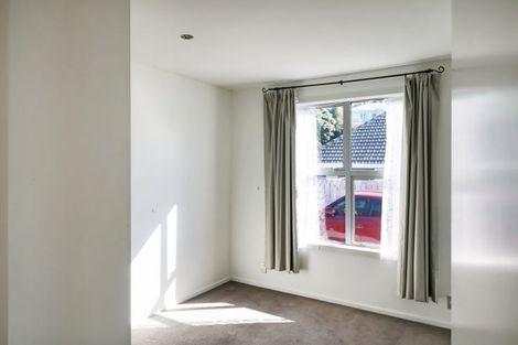 Photo of property in 48a Bassett Road, Johnsonville, Wellington, 6037