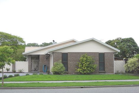 Photo of property in 3 Broadhaven Avenue, Parklands, Christchurch, 8083
