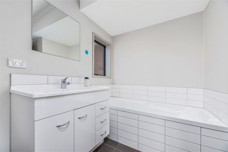 Photo of property in St Claire Village, 20/172 Mcleod Road, Te Atatu South, Auckland, 0610