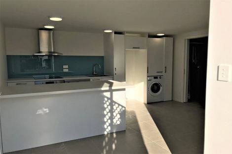 Photo of property in 1/53 Seaview Road, Glenfield, Auckland, 0629