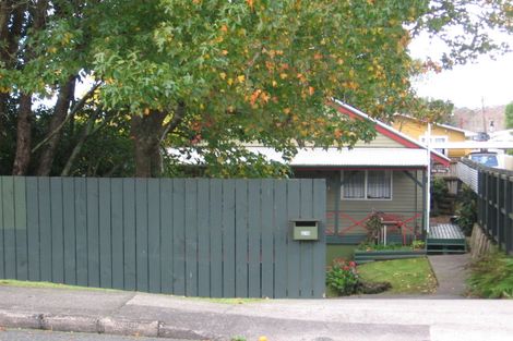 Photo of property in 15a Tahi Terrace, Glen Eden, Auckland, 0602