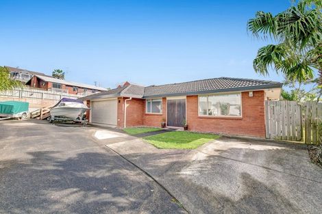 Photo of property in 9 Jean Place, Stanmore Bay, Whangaparaoa, 0932