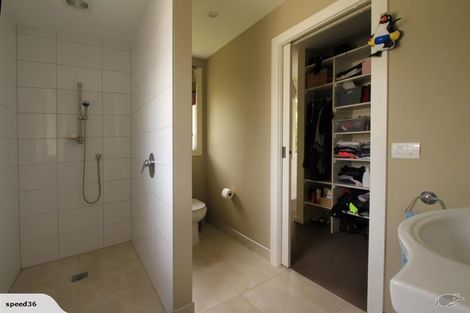 Photo of property in 18 Kelliher Drive, Wanaka, 9305