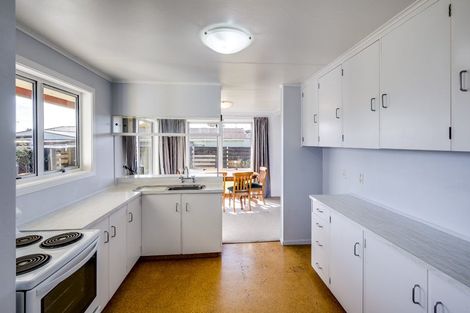 Photo of property in 4 Lyttelton Crescent, Tamatea, Napier, 4112