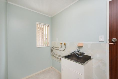Photo of property in 12a Cecil Place, Cloverlea, Palmerston North, 4412