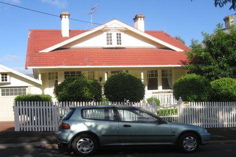 Photo of property in 14 Mays Street, Devonport, Auckland, 0624