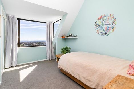 Photo of property in 3 Roland Lane, Mount Pleasant, Christchurch, 8081