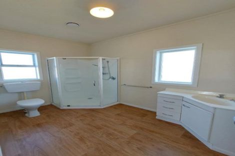 Photo of property in 44a Collins Street, Hawera, 4610