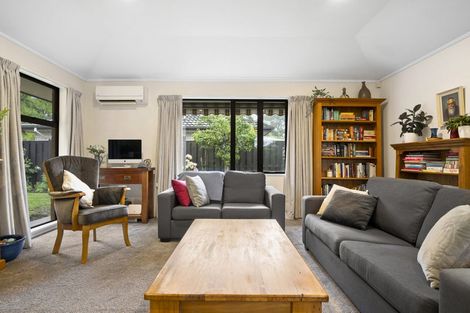 Photo of property in 5 Villa Grove, Ilam, Christchurch, 8041