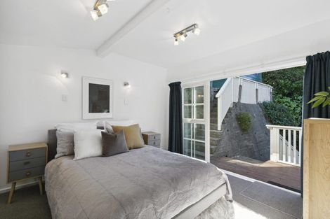 Photo of property in 80 Glenmore Street, Northland, Wellington, 6012