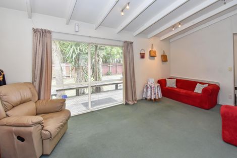 Photo of property in 60 Holmes Road, Manurewa, Auckland, 2102