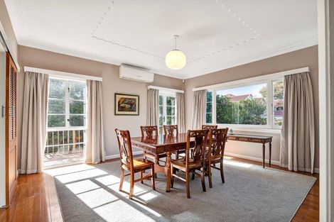 Photo of property in 33 Rogan Street, New Plymouth, 4310