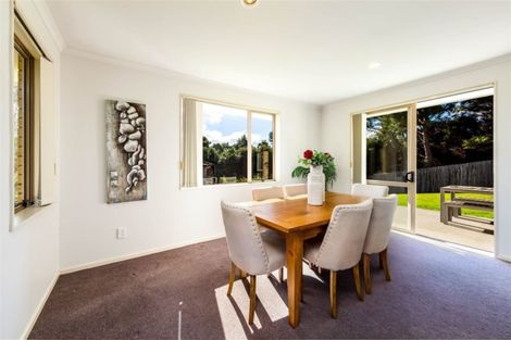 Photo of property in 15 Condor Place, Unsworth Heights, Auckland, 0632