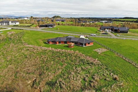 Photo of property in 172 Kingsdale Park Drive, Aokautere, Palmerston North, 4471