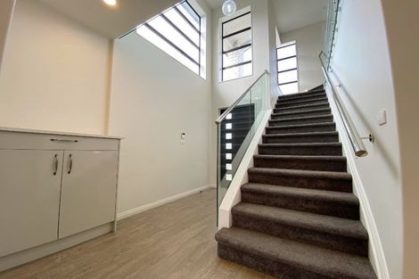 Photo of property in 42 Mcwhirters Farm Lane, Massey, Auckland, 0614