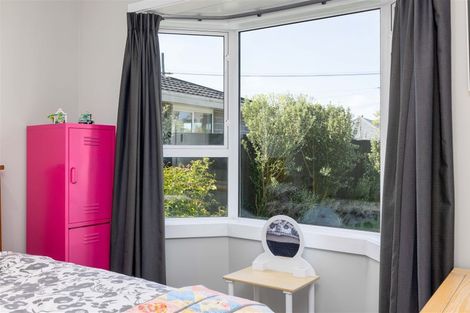 Photo of property in 215 Avonhead Road, Avonhead, Christchurch, 8042
