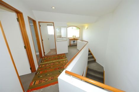 Photo of property in 16 Huntingdon Place, Avonhead, Christchurch, 8042