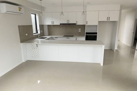 Photo of property in 28 Tiraumea Drive, Pakuranga, Auckland, 2010