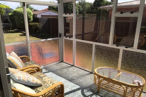 Photo of property in 27 Charnwood Crescent, Bishopdale, Christchurch, 8051