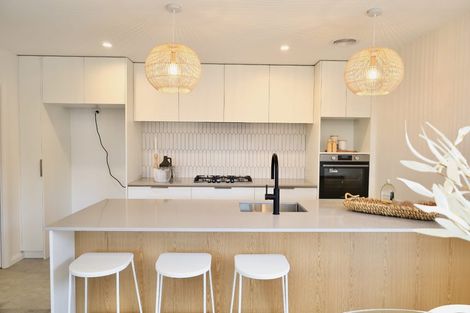 Photo of property in 2 Samuel Place, Terrace End, Palmerston North, 4410