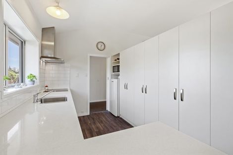Photo of property in 4b Canberra Place, Redwood, Christchurch, 8051