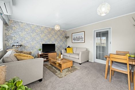 Photo of property in 1a Forward Street, Greenmeadows, Napier, 4112