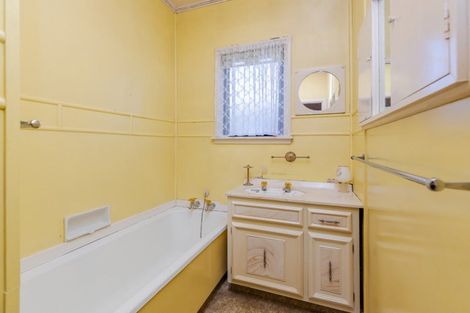 Photo of property in 10 Mahana Road, St Andrews, Hamilton, 3200