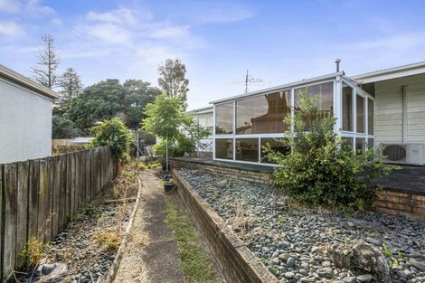 Photo of property in 4 Tainui Terrace, Mangere Bridge, Auckland, 2022