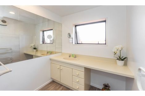 Photo of property in 17 Wiremu Street, Redwood, Christchurch, 8051