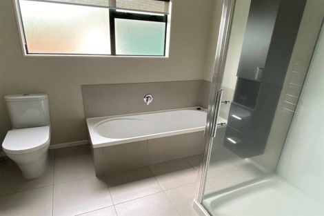 Photo of property in 5 Maple Crescent, Whalers Gate, New Plymouth, 4310