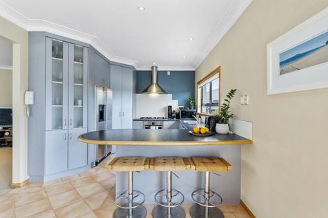 Photo of property in 24 Kerswill Place, Pakuranga, Auckland, 2010