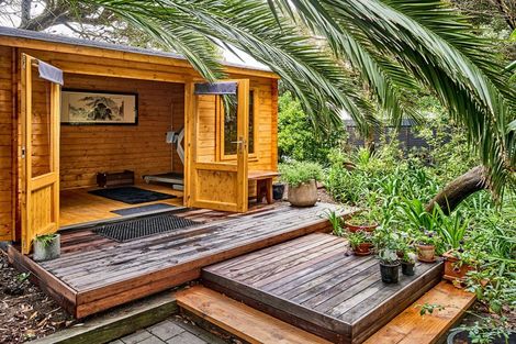 Photo of property in 215 Manly Street, Paraparaumu Beach, Paraparaumu, 5032