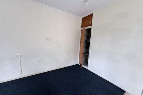 Photo of property in 15 Riverview Road, New Lynn, Auckland, 0600