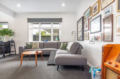 Photo of property in 80 Lyndhurst Street, Takaro, Palmerston North, 4412