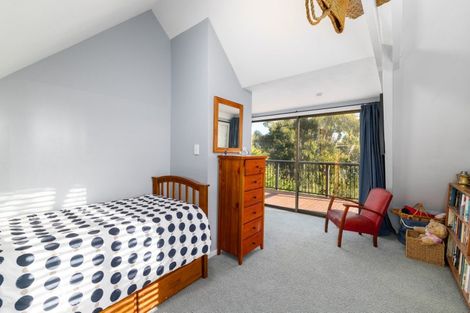 Photo of property in 4 James Drive, Diamond Harbour,  8971