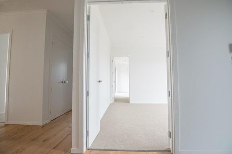 Photo of property in 42 Taikura Avenue, Red Beach, 0932