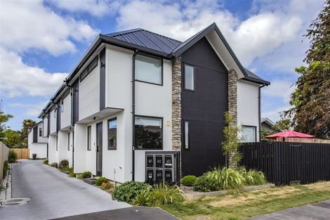 Photo of property in 2/61 Peverel Street, Riccarton, Christchurch, 8041
