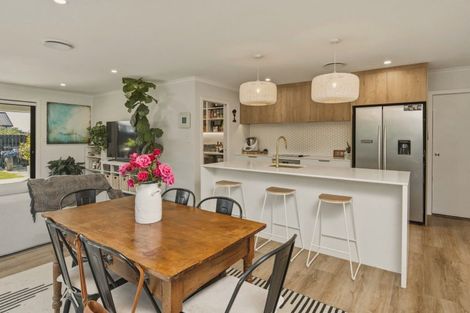 Photo of property in 102 Oakley Avenue, Springlands, Blenheim, 7201