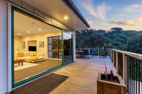 Photo of property in 1142 Paekakariki Hill Road, Paekakariki Hill, Porirua, 5381