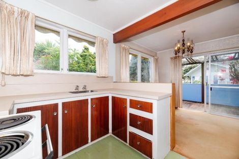 Photo of property in 2 Sunvue Road, Glen Eden, Auckland, 0602