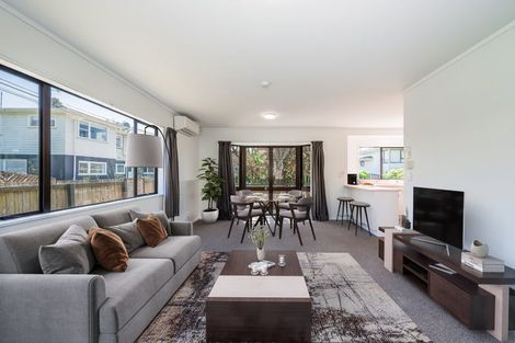 Photo of property in 44b Eatwell Avenue, Paraparaumu Beach, Paraparaumu, 5032