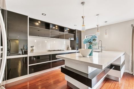 Photo of property in 99 Laurel Oak Drive, Schnapper Rock, Auckland, 0632