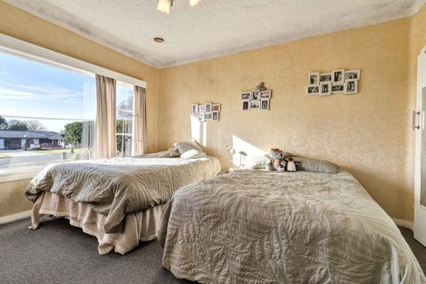 Photo of property in 11 Miranda Street, Stratford, 4332