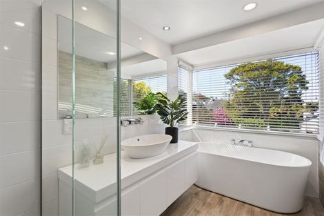 Photo of property in 40 Garden Road, Merivale, Christchurch, 8014