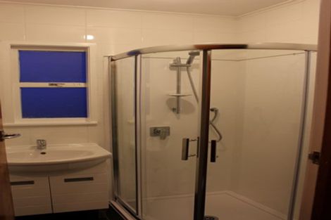 Photo of property in 2/187 Lake Road, Belmont, Auckland, 0622