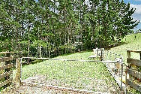 Photo of property in 687 Inland Road, Helensville, 0875