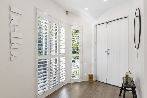 Photo of property in 116a Pah Road, Cockle Bay, Auckland, 2014