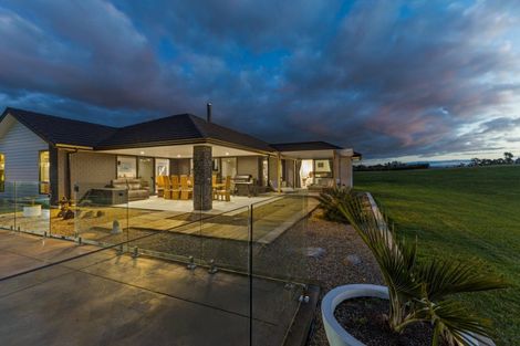 Photo of property in 1 Fernbird Grove, Kerikeri, 0294